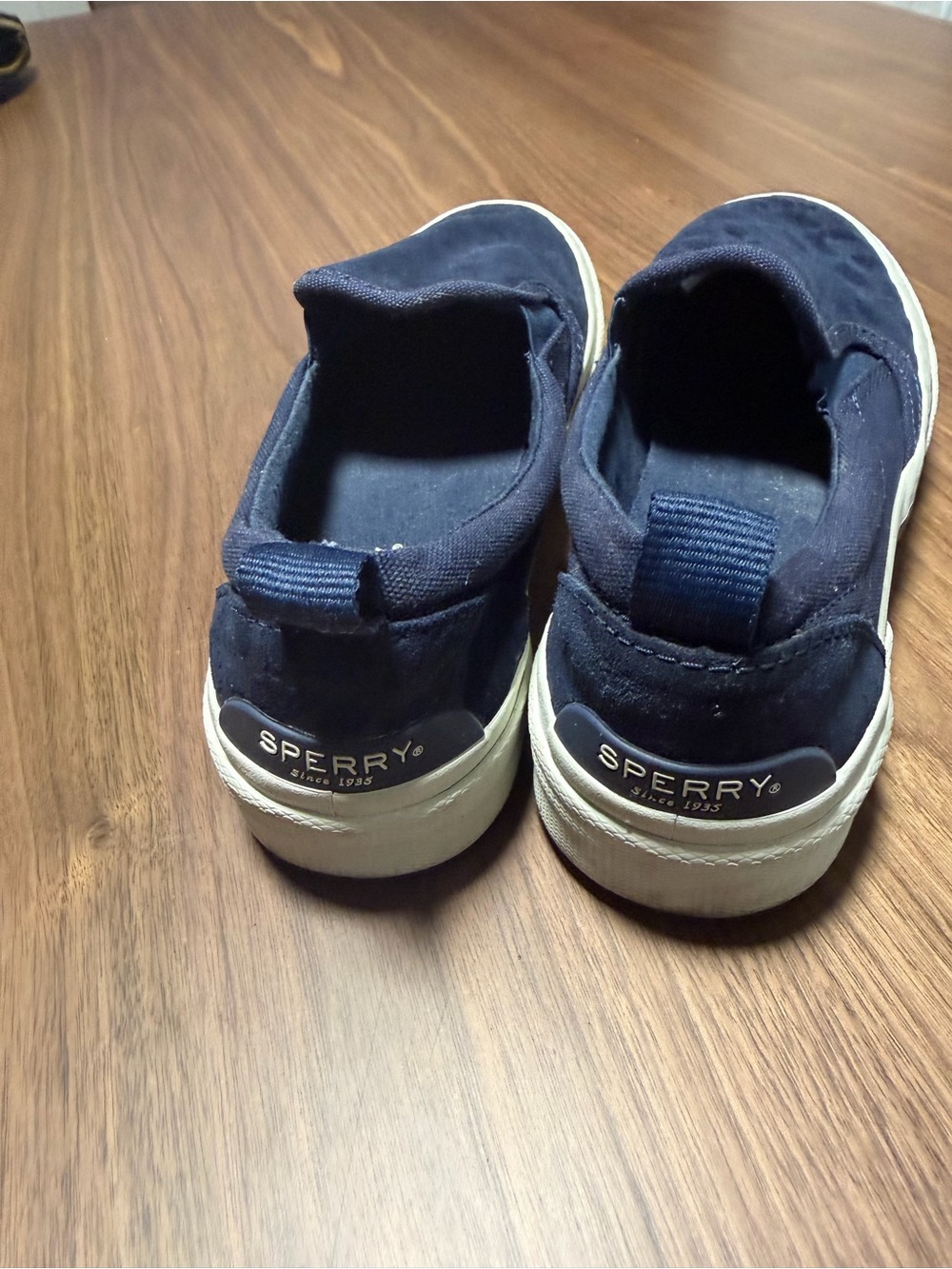 Women Sperry Navy Slip-On Loafers with Cream Sole Size 8 - Picture 4 of 6